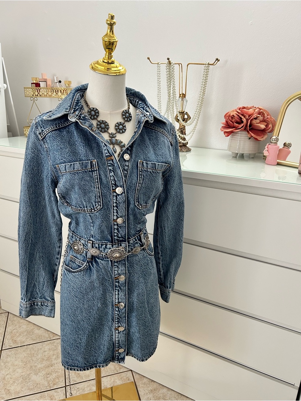 Zara Washed Blue Denim Mini Dress with Concho Belt - Picture 2 of 3